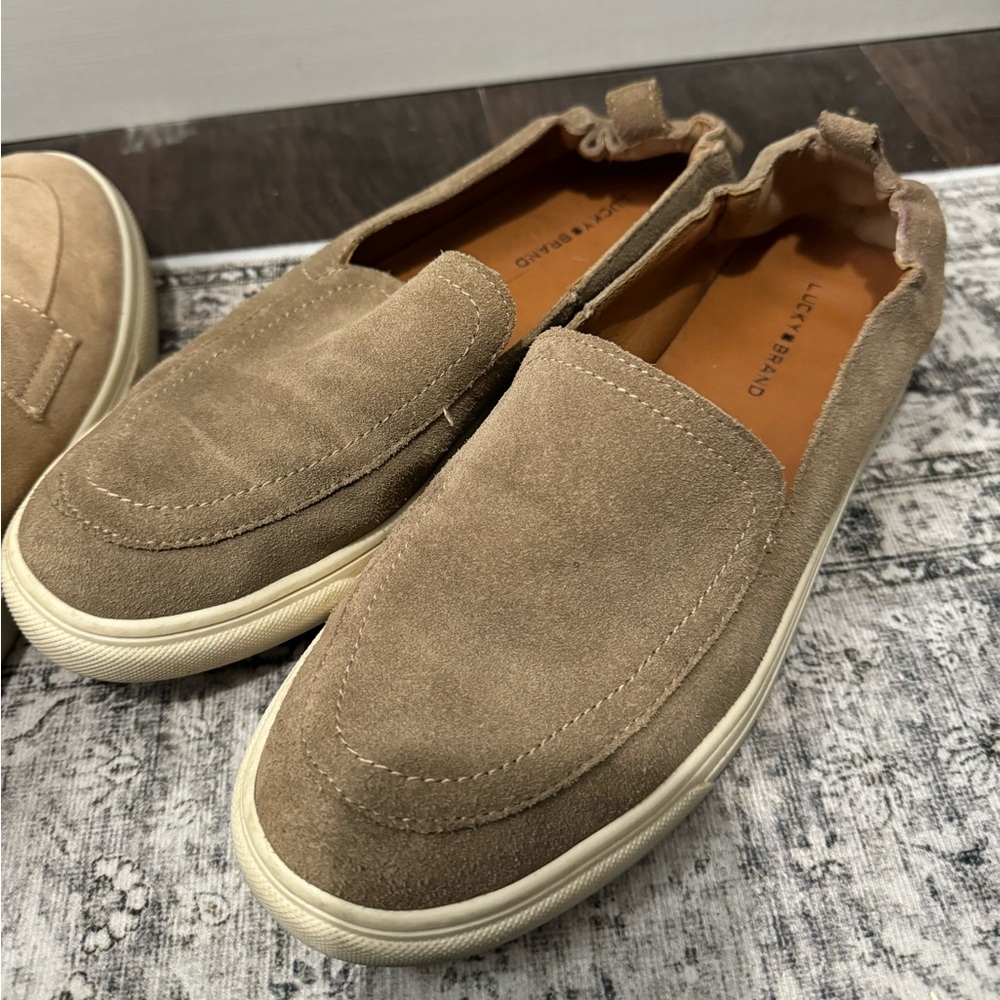 Lucky Brand - women’s slip on shoe loafer